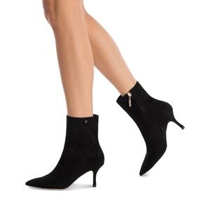NEW Larroude Mini Kate Suede Ankle Boots